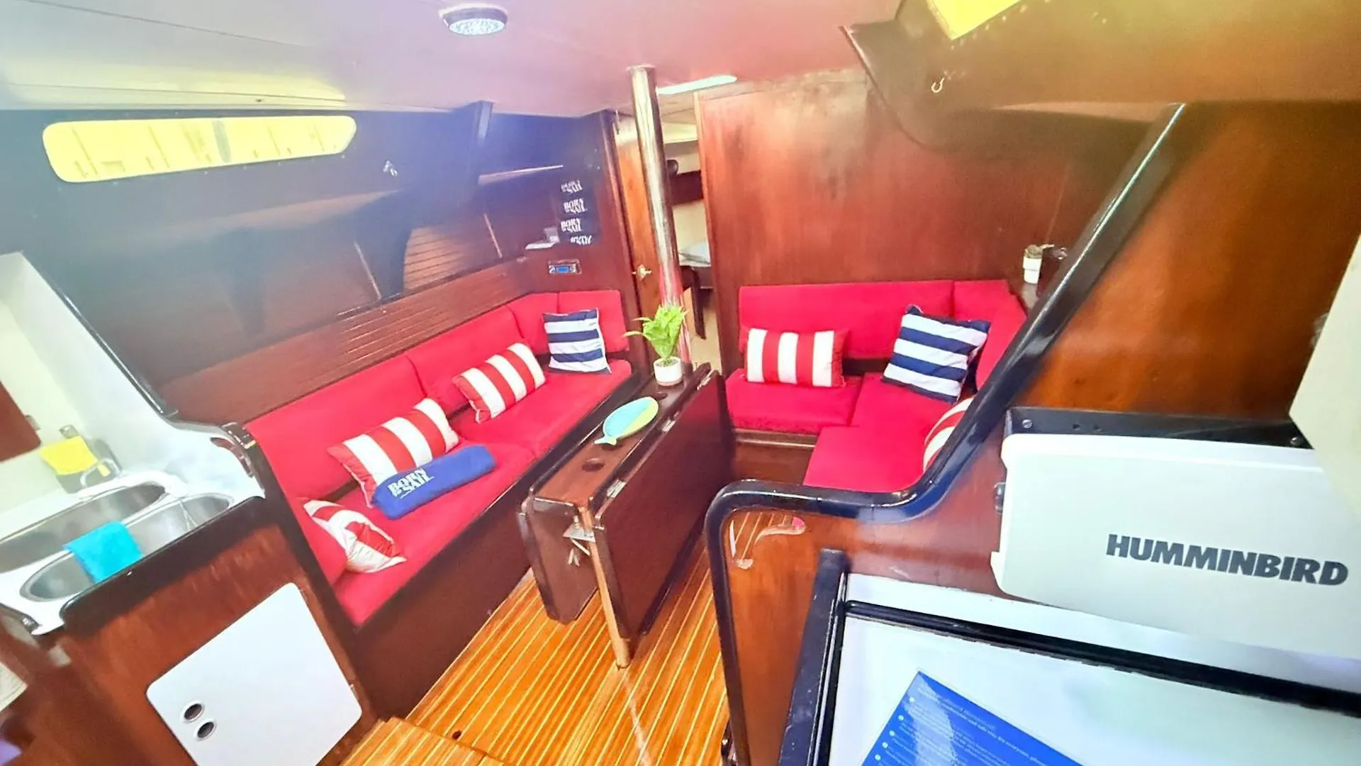 Botel Lisbon Cosy Boat Hotel
