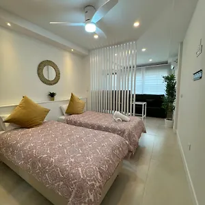 apartamentos-las-acacias.es-andalucia.com/