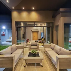 Palms Edge Avec Piscine & Jardin Prives Villa Marrakesh