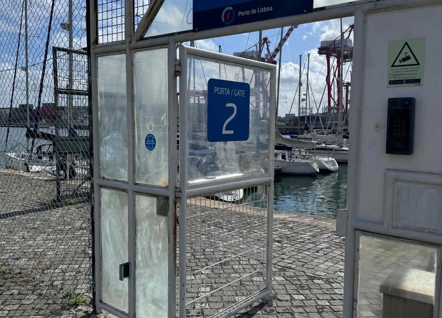 Lisbon Cosy Boat Hotel Botel
